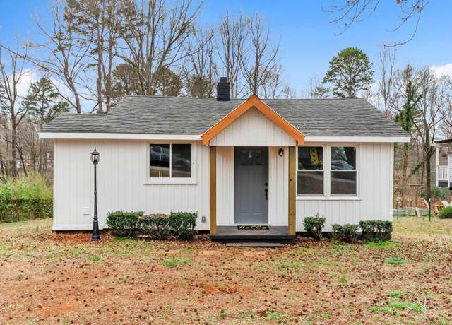 Property at 11 Woodland Dr, Greenville, SC 29617, 1 bed, 1 bath