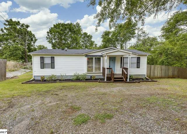 Property at 499 Irby Rd, Spartanburg, SC 29301, 3 beds, 2 baths