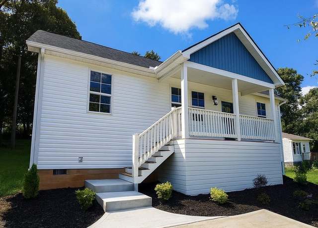 Property at 109 Piedmont Park Rd, Greenville, SC 29609, 3 beds, 2 baths