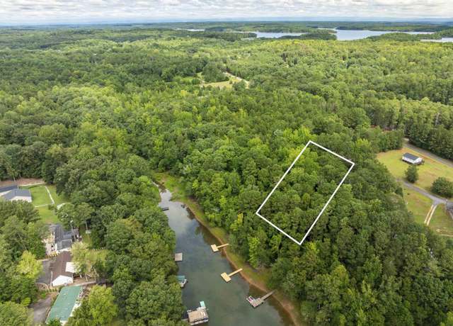 Property at 01 Pinetree Rd, Townville, SC 29689