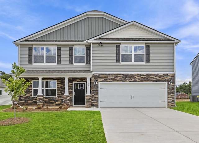 Property at 110 Depot Cir, Greenwood, SC 29646, 4 beds, 2.5 baths