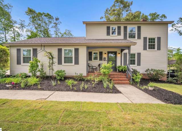 Property at 5 Huntley Castle Ct, Taylors, SC 29687, 3 beds, 2.5 baths