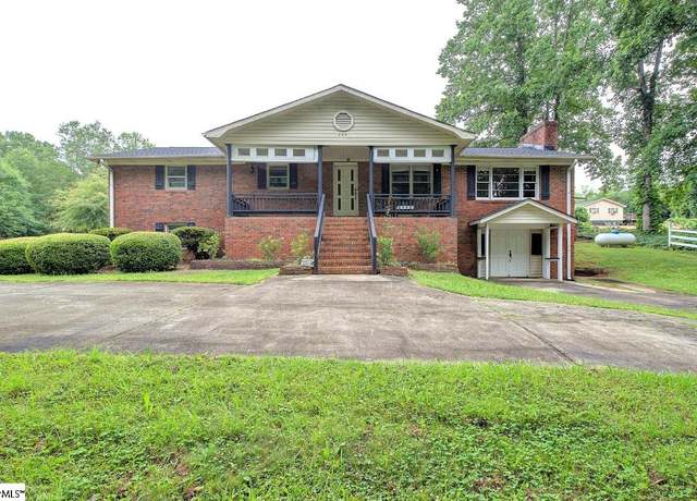 Property at 120 Branch St, Campobello, SC 29322, 3 beds, 2 baths