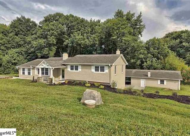 Property at 801 W Georgia Rd, Simpsonville, SC 29680, 3 beds, 2.5 baths