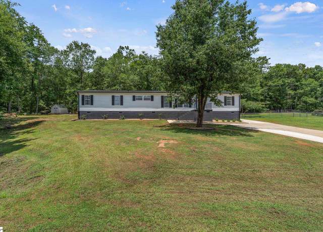Property at 216 Creekstone Dr, Piedmont, SC 29673, 4 beds, 2 baths