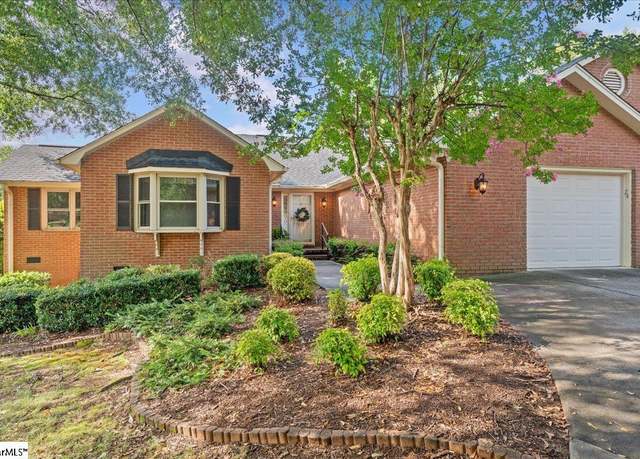 Property at 24 Fairoaks Dr, Greenville, SC 29615-4340, 3 beds, 2 baths