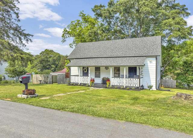 Property at 316 W Blue Ridge St, Pendleton, SC 29670, 2 beds, 1 bath