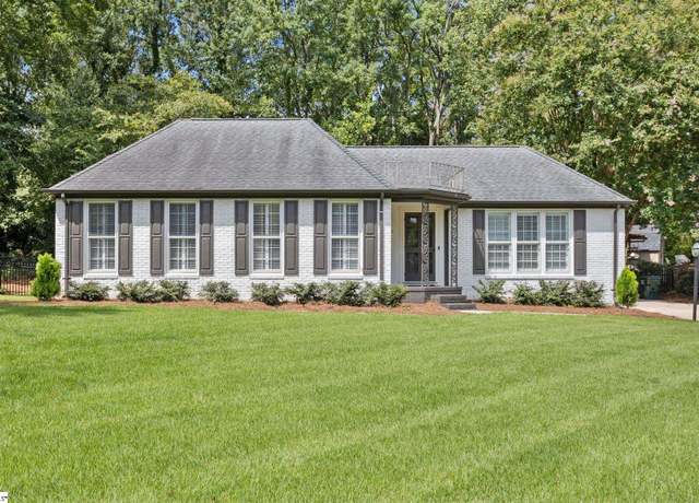 Property at 4940 Crosscreek Ln, Greenville, SC 29615, 4 beds, 2 baths