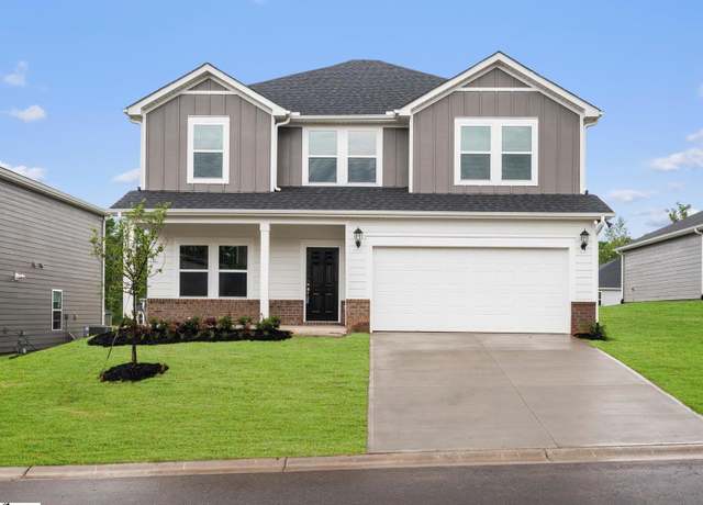 Property at 1009 Hillcraft Dr, Greer, SC 29651, 4 beds, 2.5 baths
