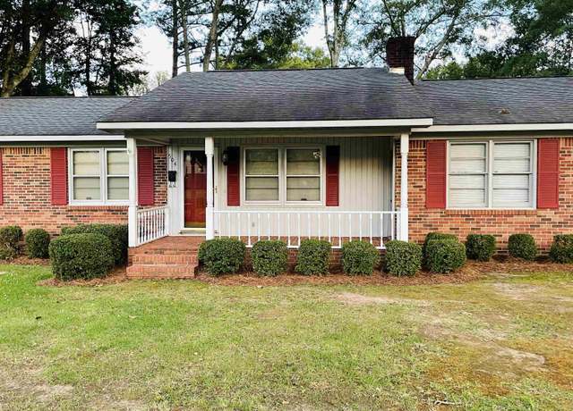 Property at 504 N Adair St, Clinton, SC 29325, 2 beds, 2 baths