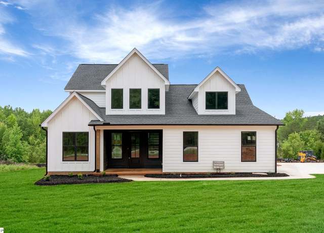 Property at 15 Burns Rd, Travelers Rest, SC 29690, 4 beds, 2.5 baths