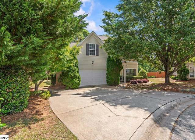 Property at 3 Clifford Ct, Simpsonville, SC 29681, 4 beds, 2.5 baths