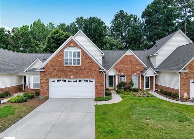 Property at 664 Ivybrooke Ave, Greenville, SC 29615, 3 beds, 2.5 baths