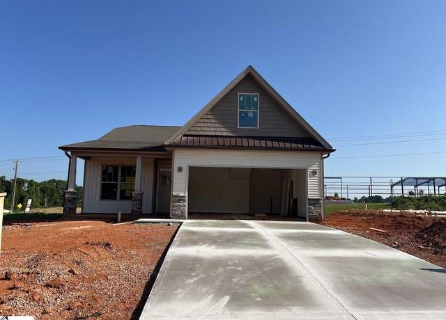 Property at 211 Chapel Creek Ct, Greenville, SC 29605, 3 beds, 2 baths