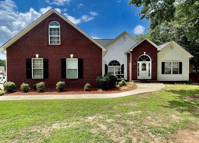 Property at 191 Amberwood Dr, Anderson, SC 29621, 4 beds, 3 baths