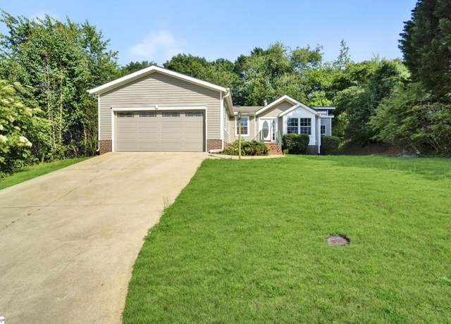 Property at 114 Yukon Dr, Greenville, SC 29605, 3 beds, 2 baths