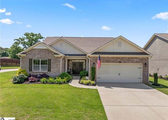 Property at 417 Brandybuck Dr, Piedmont, SC 29673, 3 beds, 2.5 baths