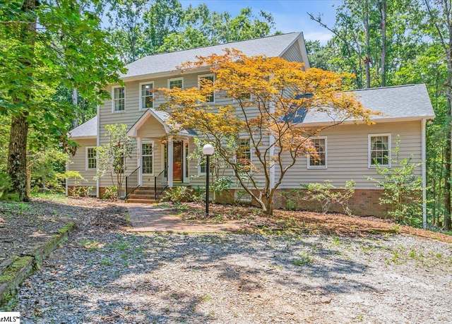 Property at 107 Cinder Creek Ln, Spartanburg, SC 29307, 5 beds, 3.5 baths