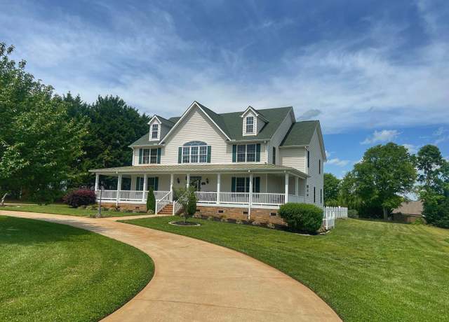 Property at 323 Waters Rd, Taylors, SC 29687, 5 beds, 4.5 baths