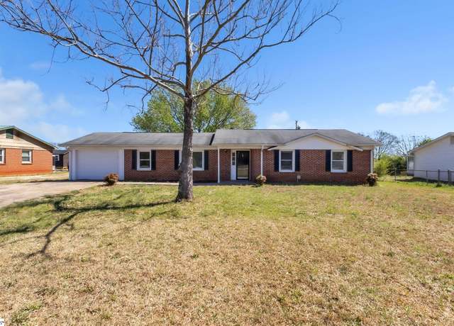 Property at 2312 Old Williamston Rd, Anderson, SC 29621, 3 beds, 2 baths