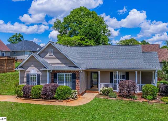 Property at 217 Cool Water Ct, Boiling Springs, SC 29316, 3 beds, 2 baths