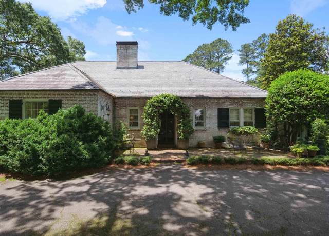 Property at 117 Montgomery Dr, Spartanburg, SC 29302, 3 beds, 2.5 baths