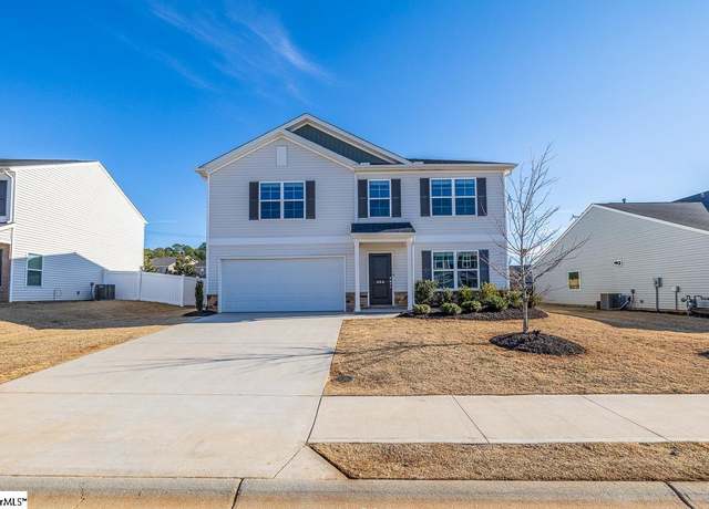 Property at 604 Whittier St, Greenville, SC 29605, 4 beds, 2.5 baths