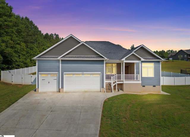 Property at 310 Hammond Cir, Anderson, SC 29621, 5 beds, 3 baths