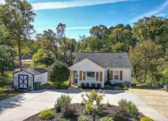 Property at 101 Oak Cir, Easley, SC 29640, 3 beds, 2 baths