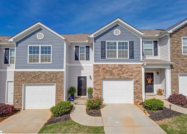 Property at 42 Moorlyn Ln, Greer, SC 29650, 3 beds, 2.5 baths