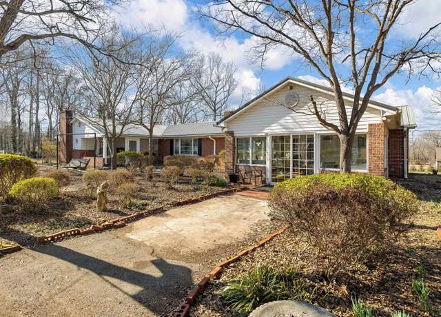 Property at 3046 E Main Street Ext, Spartanburg, SC 29307-1225, 4 beds, 2 baths