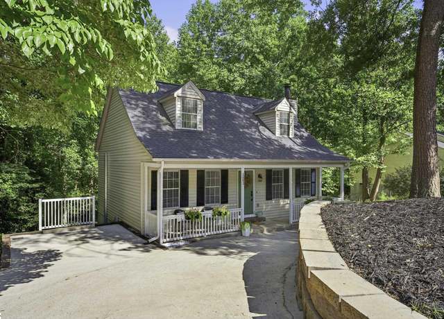 Property at 1601 Winding Way, Taylors, SC 29687, 3 beds, 2.5 baths