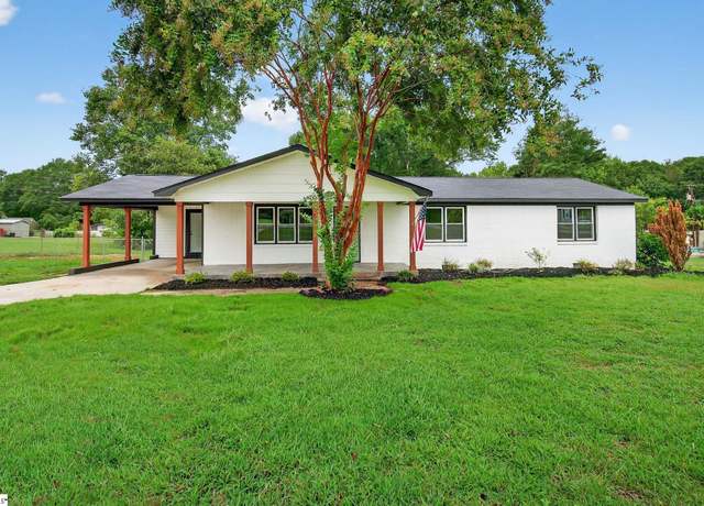 Property at 2611 Highway 86, Piedmont, SC 29673, 3 beds, 2 baths