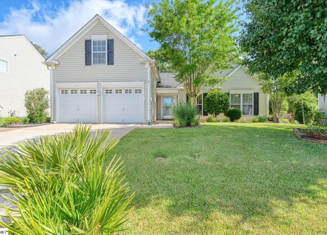 Property at 307 Valhalla Ln, Simpsonville, SC 29681, 3 beds, 2 baths
