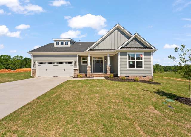 Property at 1141 Clearbrook Ln, Campobello, SC 29322, 3 beds, 2 baths