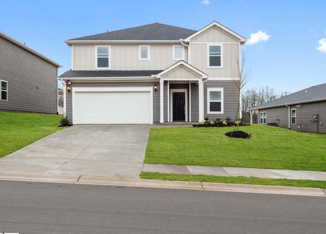Property at 1018 Hillcraft Dr, Greer, SC 29651, 5 beds, 4 baths
