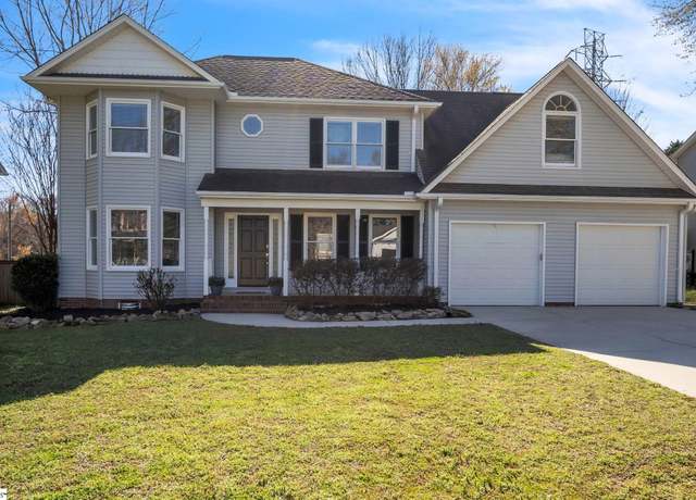 Property at 207 Kincade Dr, Simpsonville, SC 29681, 3 beds, 2.5 baths
