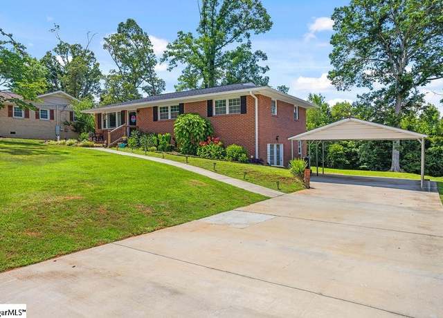 Property at 16 County Cork Dr, Greenville, SC 29611, 5 beds, 2.5 baths