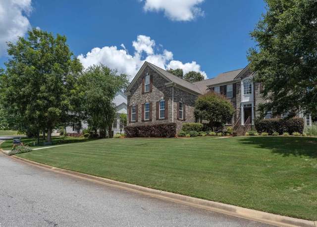Property at 3 Porcher Ln, Easley, SC 29642, 4 beds, 3.5 baths
