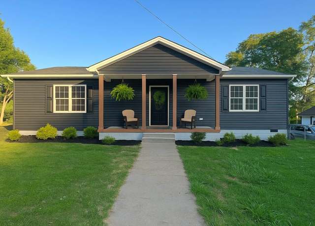 Property at 1316 E South 6th St, Seneca, SC 29678, 3 beds, 2 baths