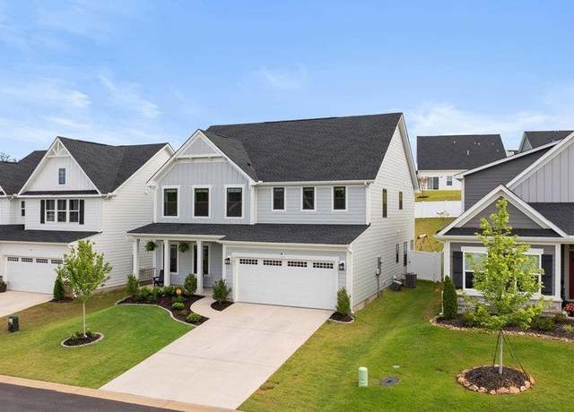 Property at 205 Skylyn Rdg, Greenville, SC 29607, 5 beds, 2.5 baths