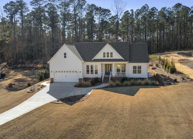 Property at 403 Lakeport Dr, Greenwood, SC 29649, 4 beds, 2 baths
