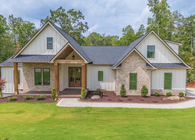 Property at 3963 Pennington Rd, Greer, SC 29651, 5 beds, 3.5 baths