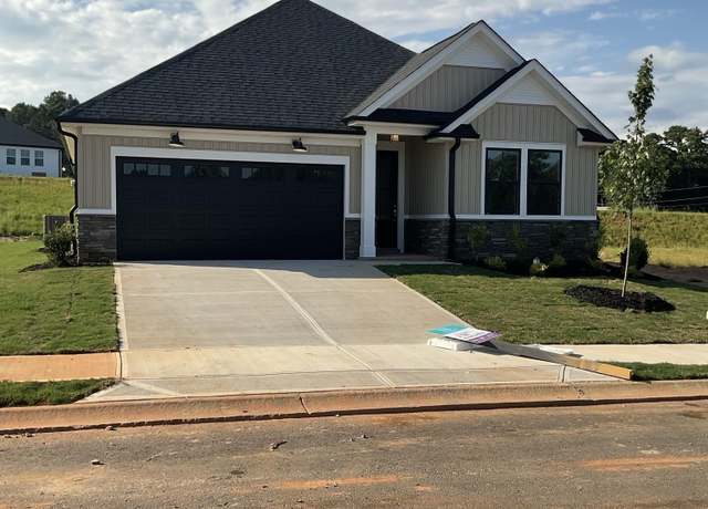 Property at 117 Eagle Creek Dr, Central, SC 29630, 3 beds, 2 baths