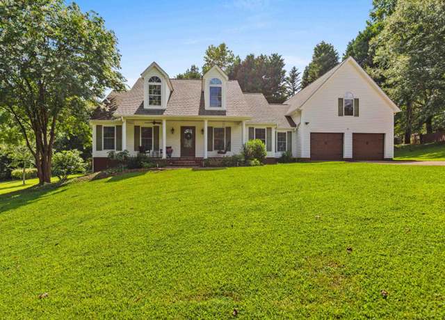 Property at 115 Heathwood Rd, Easley, SC 29640, 5 beds, 3 baths