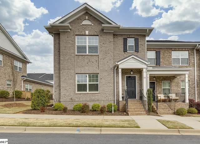 Property at 23 Peckham St, Greenville, SC 29607, 3 beds, 2.5 baths