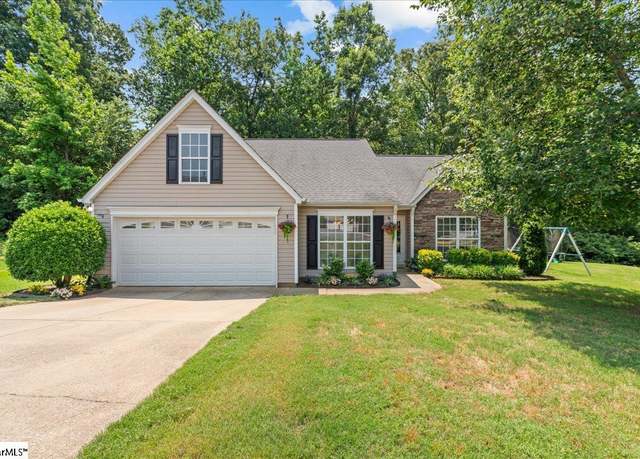 Property at 269 Dartmoor Dr, Spartanburg, SC 29301, 3 beds, 2 baths