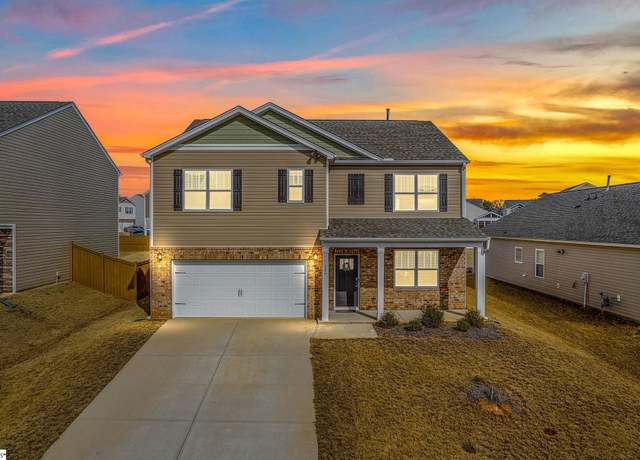 Property at 129 Slateford Cir, Piedmont, SC 29673, 5 beds, 3 baths