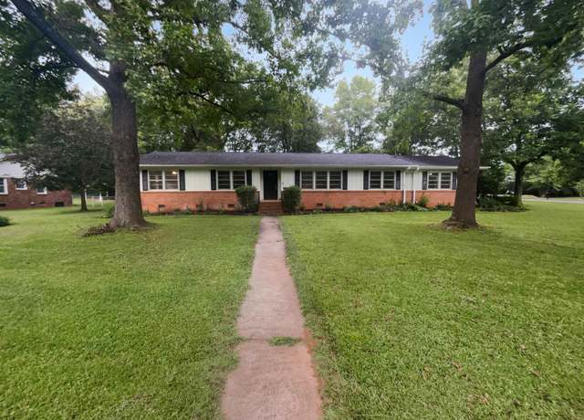 Property at 8 Howell Cir, Greenville, SC 29615, 4 beds, 3 baths