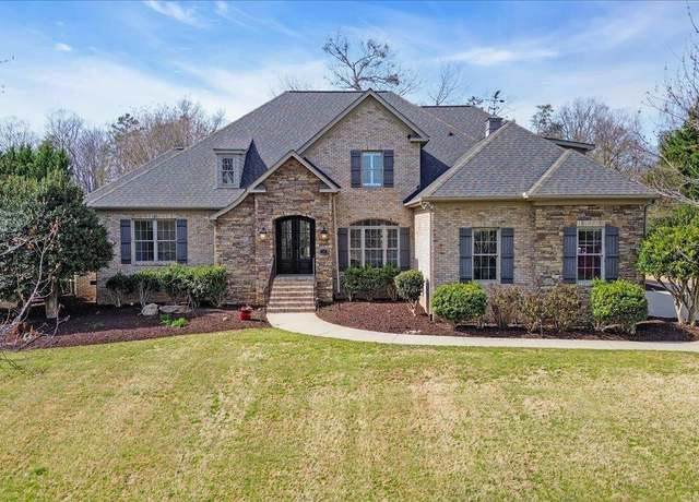 Property at 24 Bay Point Way, Taylors, SC 29687, 5 beds, 4.5 baths